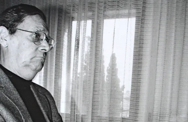 Vladimir Lovec, pedagog in skladatelj, čigar 100. obletnico rojstva 
praznujemo letos,  je s svojo glasbo zaznamoval tudi začetke 
gledališke dejavnosti v slovenski Istri.