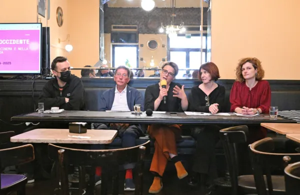 Projekt, ki bo filme pripeljal v Ljubljano in  na Primorsko, so predstavili v tržaški kavarni San Marco. 