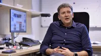 “Razmislek za desno sredino bi moral biti, kaj se pravzaprav 
dogaja z desnico v Sloveniji,” opozarja dr. Samo Uhan.