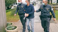 Matijaža Trampuža so na novogoriško sodišče dvakrat pripeljali pravosodni  policisti  iz koprskega zapora. 