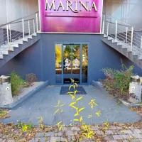 Klubu  Marina   od  aretacij  v začetku  leta 2019    sameva,   od odprtja   v     
letu  2014    se  je    v njem      zabavalo  skoraj 150.00 0 gostov.  