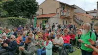 Nedeljski uvodni dogodek se je začel s prireditvijo v Opatjem 
selu. 