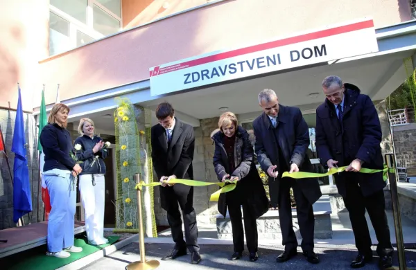 Pisal se je 24. januar 2017, ko so v Ortopedski bolnišnici Valdoltra 
slavnostno odprli prenovljene prostore, namenjene ankaranski 
enoti Zdravstvenega doma Koper.  