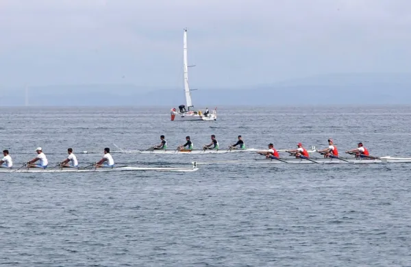Jutri bo  v Simonovem zalivu spet živahno, saj se vrača Istrska 
veslaška regata. 