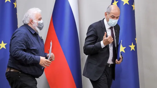 Milan Krek se postavlja v vlogo žrtve, ker želi prihodnja oblast kadrovsko prevetriti NIJZ na čelu z 
direktorjem inštituta. 