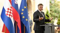 Predsednik hrvaške vlade Andrej Plenković ima v svoji ekipi 16 
ministrov.  