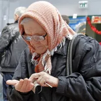 Tveganje za revščino je med starostniki najvišje.