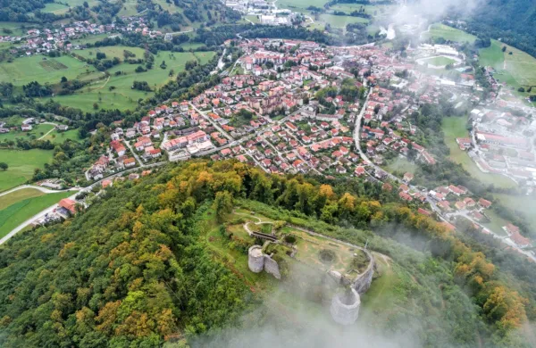 Markantna točka nad Tolminom naj bi postala tudi ena glavnih 
turističnih atrakcij mesta. 