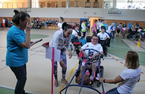 Igre, na katerih rezultat ne igra vloge,  medaljo pa dobijo prav vsi, 
ki se pogumno preizkusijo v spretnostih.