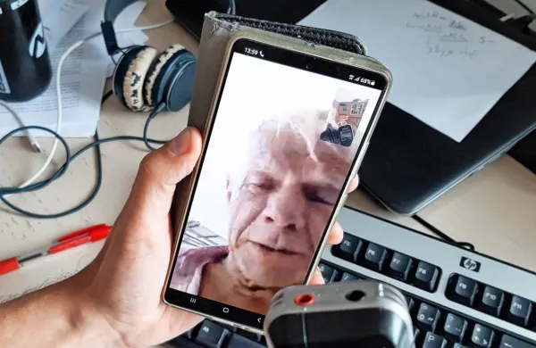 “Najprej sem pomislil, da je mogoče potegavščina, te so dandanes 
že nekaj običajnega,” nam je, potem ko je izvedel, da je dobitnik 
Borštnikovega prstana,  Ivo Barišič povedal v videoklicu.