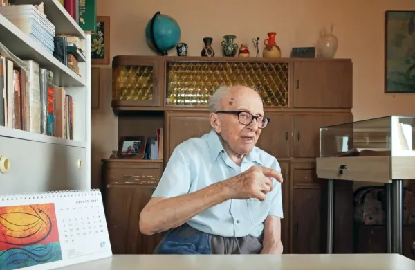 “Če bi še lahko, bi napisal bi roman o ljubezni.  O ljubezni 'po 
starem', od srca,” nam je Boris Pahor povedal avgusta lani, v 
intervjuju ob 108. rojstnem dnevu. “Ljubezen mora priti iz srca in 
iti od tam niže po telesu, v seksus. Vsaka ljubezen mora biti srčna. 
Človek ni več opica, ima možgane, na prvem mestu pa mora biti 
čustvo - človek mora čutiti, da ima svojega bližnjega rad.”