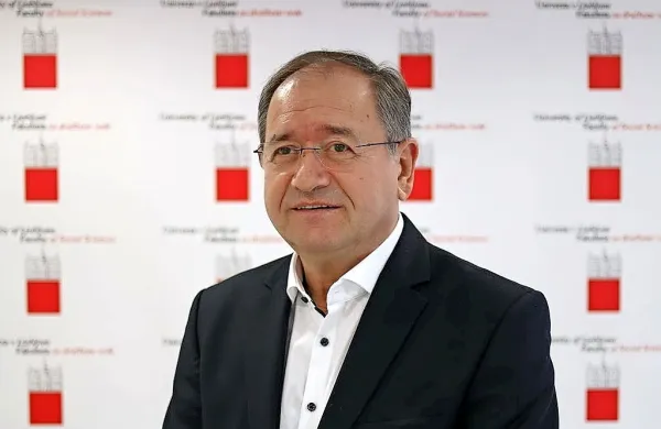Dr. Rado Bohinc
