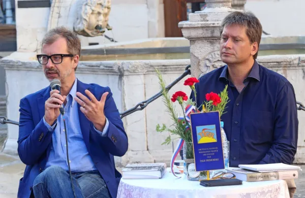 Dr. Borut Klabjan in dr. Gorazd Bajc