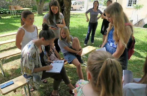  Z natečajem Nonotov zid so spodbudili najmlajše k razmišljanju o 
pomenu kraških suhozidov.