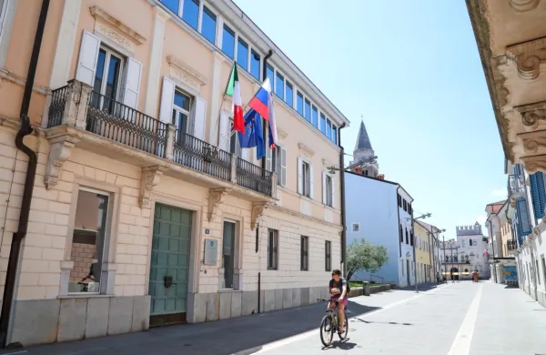 Do konca poletja bo bolj jasno, koga - poleg Borisa Popoviča in  
Petra Bolčiča -  še  mika najvišji položaj v palači ne Verdijevi ulici v  
Kopru.