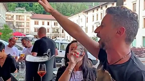 Odkriti fašizem za nekatere očitno nima negativne konotacije. 