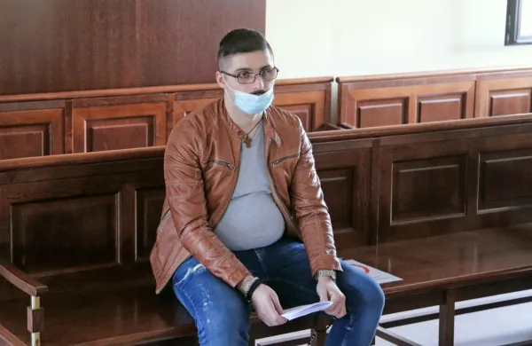      Hristijan  Bozov   je   v priporu   od   oktobra  lani.      