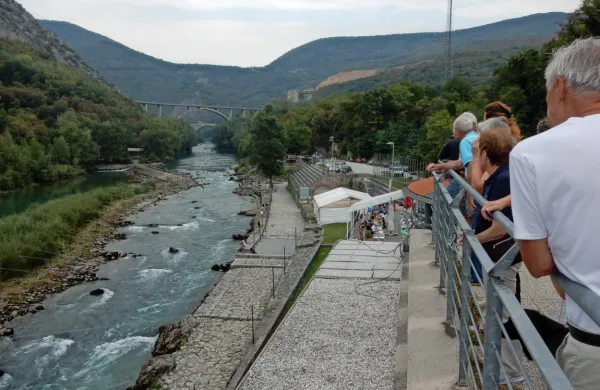Po ugotovitvah nadzornega odbora zdaj urejajo razmerja v kajak 
centru, razkol med direktorico javnega zavoda in upravo občine pa 
se očitno poglablja. 