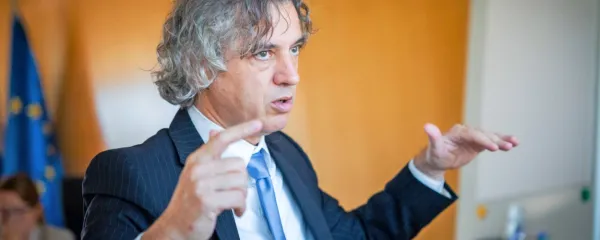 Predsednik vlade napoveduje, da bodo pri načrtovanju ukrepov za blažitev draginje iskali ravnotežje med končnim uporabnikom in državnim proračunom.