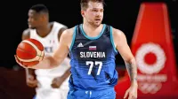 Luka Dončić ima tudi v reprezentanci številko 77.
