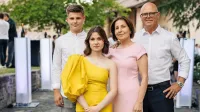 Sirkovi iz Biljane (z desne): Miran, Petra, Lara in Jaša, ki se pri 13. 
letih že ozira k enološkemu šolanju v Franciji. 