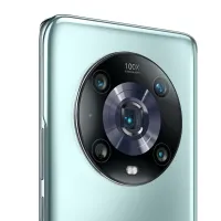 Pametni telefon Honor Magic 4 Pro je  novost na slovenskem 
trgu. 