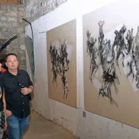 Ob 35-letnici galerije Insula v koprski Libertas vabi impresivna razstava 61 likovnikov