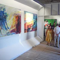 Ob 35-letnici galerije Insula v koprski Libertas vabi impresivna razstava 61 likovnikov
