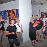 Ob 35-letnici galerije Insula v koprski Libertas vabi impresivna razstava 61 likovnikov