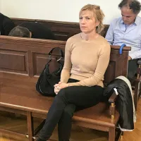 Vodjo  lekarne   v   ortopedski  bolnišnici Valdoltra    Natašo     Faganeli  je  
senat   obsodil  na   triletno  zaporno  kazen. 