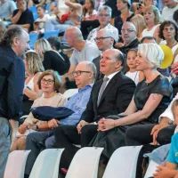 Član strokovne žirije Patrik Greblo je prišel pozdravit predsednico 
državnega zbora Urško Klakočar Zupančič, ki si je festival ogledala 
v družbi piranskega in izolskega župana.