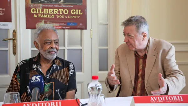 Gilberto Gil in glasbeni selektor letošnjega jazzovskega festivala v 
Portorožu Brane Rončel.  