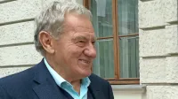 Milan Mandarić je uspel s tožbo za vračilo denarja, ki ga je leta 
2007 posodil Popovičevim. 