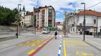 Na Tržaški cesti naj bi imeli prednost pešči, kolesarji, pa tudi 
rolkarji.
