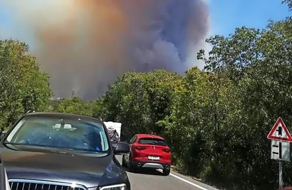 Župan jameljce poziva, naj se zatečejo na Gradino.
