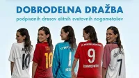 Od ponedeljka na spletni dražbi Radia Aktual ponujajo podpisane 
drese petih nogometnih zvezdnikov.