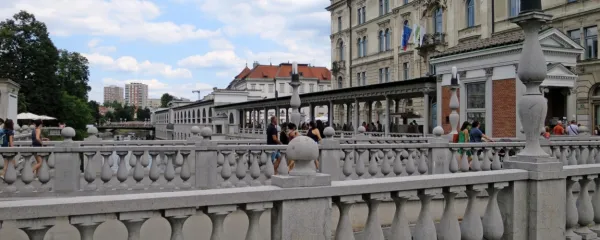 Sedem stvaritev po meri človeka arhitekta Jožeta Plečnika je 
zadnji in edini samostojni slovenski vpis kulturne dediščine na 
Unesco listo svetovne dediščine.