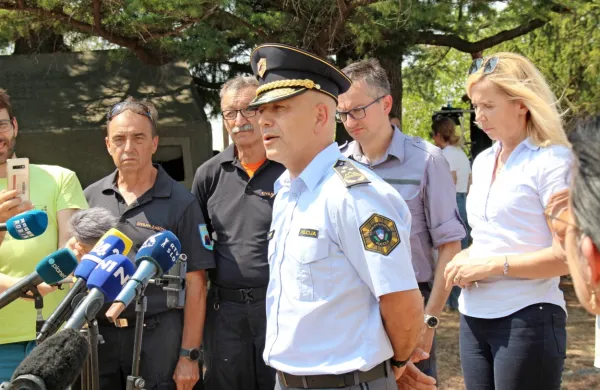 Prvi mož policije Boštjan Lindav je včeraj zagotovil, da policisti 
preverijo vsak sum in da so doslej vse ovrgli kot neutemeljene. 