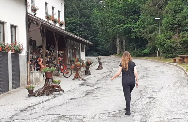 Gostišče na Mašunu privablja mnoge domačine in turiste.