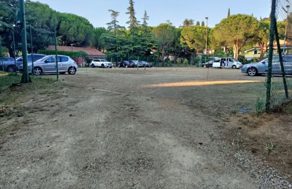 Novo začasno parkirišče v Krkinem kompleksu v Strunjanu.