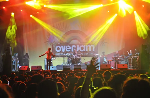 Že deseta edicija festivala OverJam bo v petih dneh ponudila kar 
27 večernih koncertov in veliko dnevnih aktivnosti.