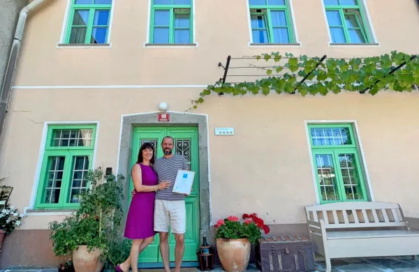 Butična nastanitev Belakapa Sonje Prosen in Andreja Bergoča je prva na Bistriškem pridobila  okoljski znak Zeleni ključ. 