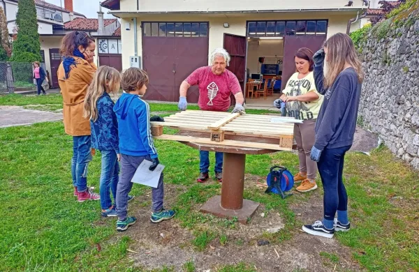 Program Zavoda Beta Garaža je dal polet novemu projektu za 
prenos  tradicionalnih znanj med generacijami.