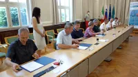 Smiselnost in učinkovitost sporazuma Crossit Safer so 15 dni po podpisu (na fotografiji) preizkusili v 
praksi.