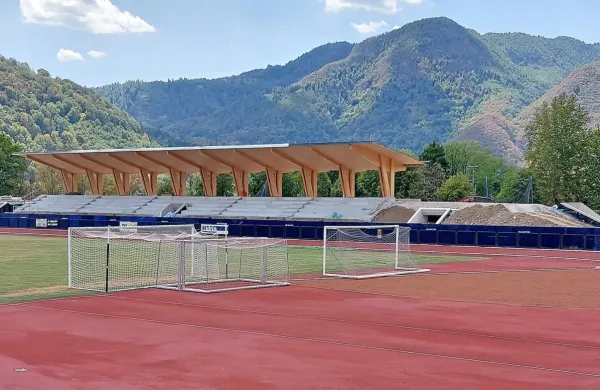 Gradnja vkopanega objekta s pokrito tribuno se bo nekoliko zavlekla, do kdaj, se še ne ve.  