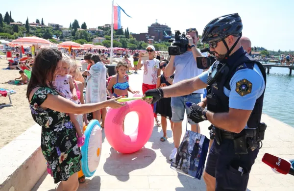 Najslabše zasedena je Policijska uprava Koper, kjer je dejanska 
zasedenost na večini enot med 50 in 60 odstotki.