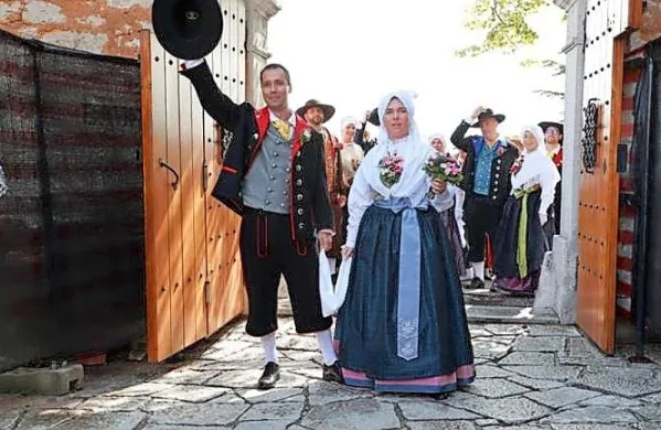 Ženin in nevesta, Ivan Kerpan in Dana Puric. 