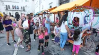 Cirkuško obarvan živžav na Titovem trgu