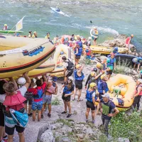 Rafti, kajaki in supi zasedli Sočo