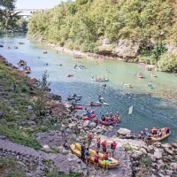 Rafti, kajaki in supi zasedli Sočo